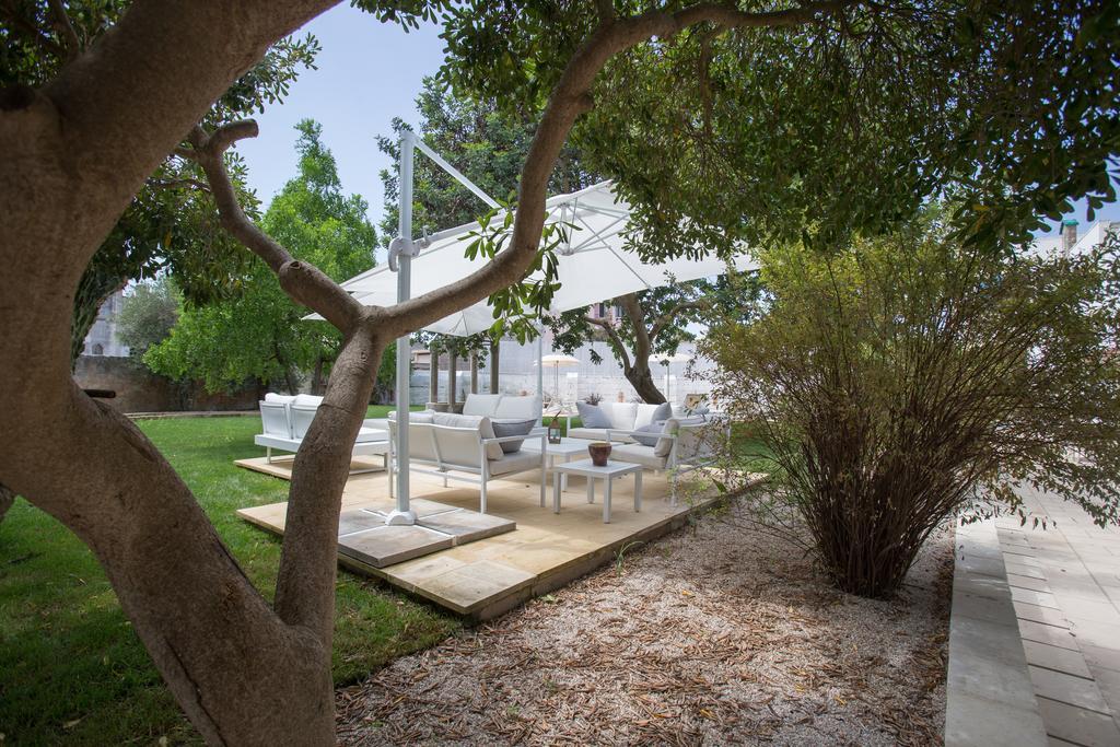 Li Pappi Antico Casale Bed & Breakfast Galatina Exterior foto