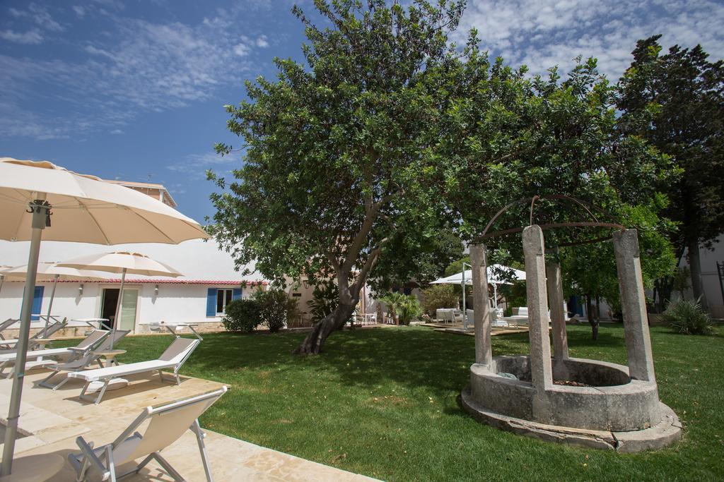 Li Pappi Antico Casale Bed & Breakfast Galatina Exterior foto