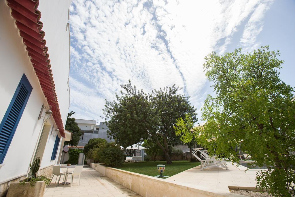 Li Pappi Antico Casale Bed & Breakfast Galatina Exterior foto