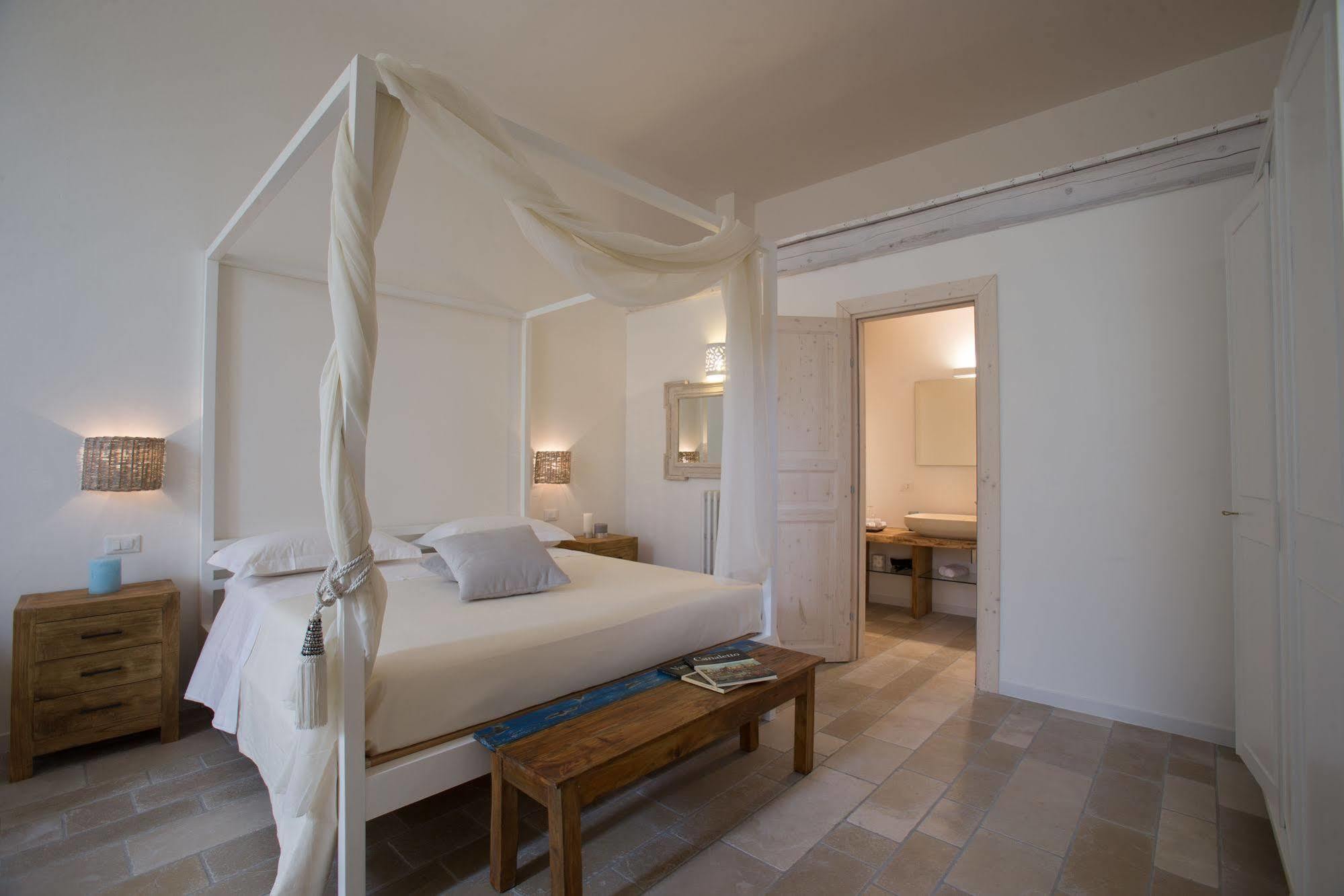 Li Pappi Antico Casale Bed & Breakfast Galatina Exterior foto